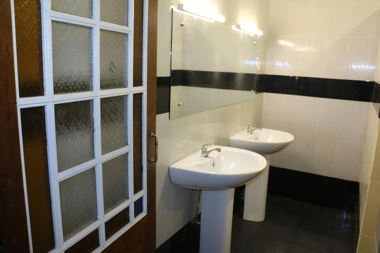 Villa 92 City Stay Kandy Oda ve Kahvaltı