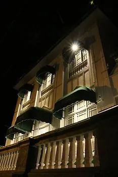 Villa 92 City Stay Kandy Oda ve Kahvaltı